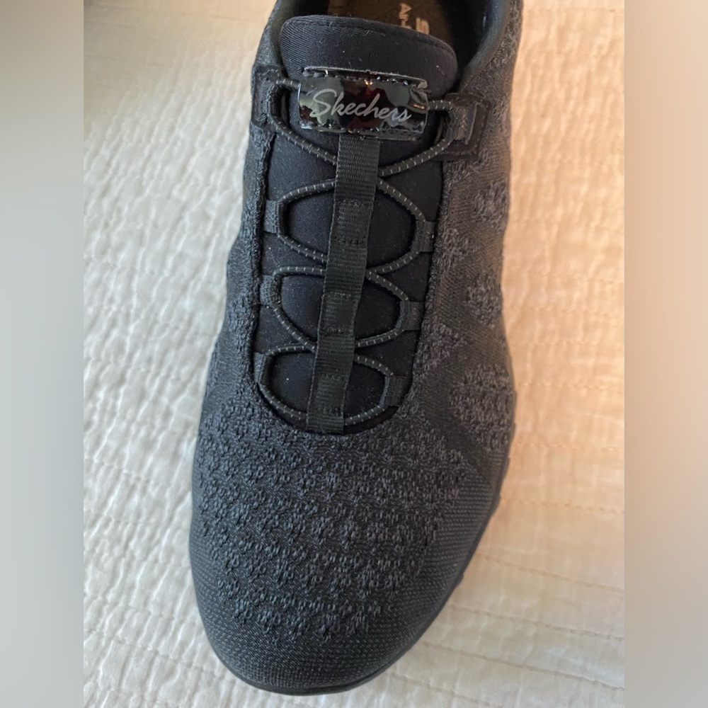 Like new! SKECHERS Breathe Easy INFI-KNITY Relaxed Fit SLIP-ON Sneakers Size 10 - Picture 11 of 13